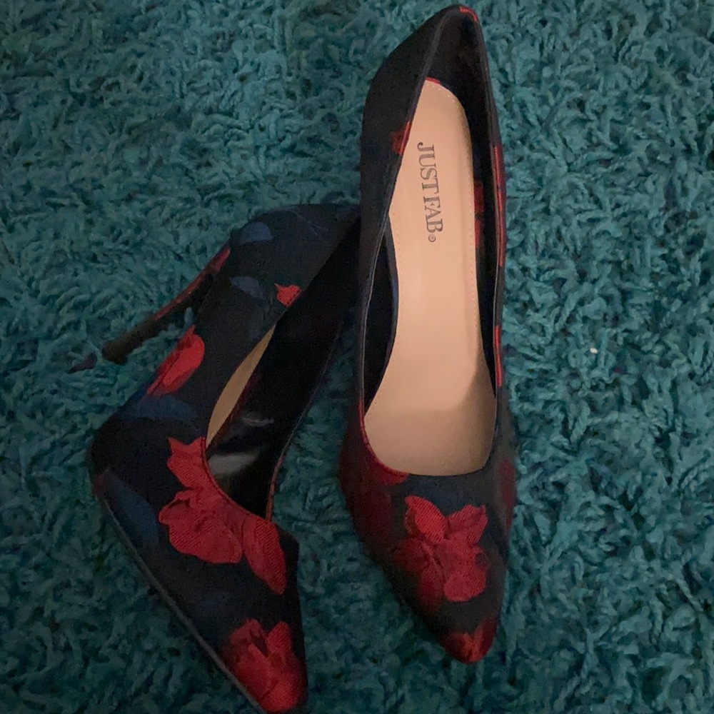 Beautiful flower heels!